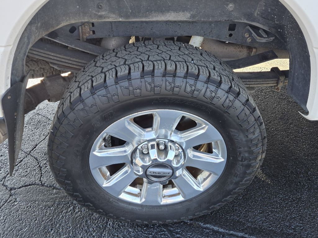 2017 Ford F-350 Image 31