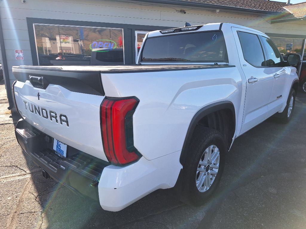 2023 Toyota Tundra Image 3