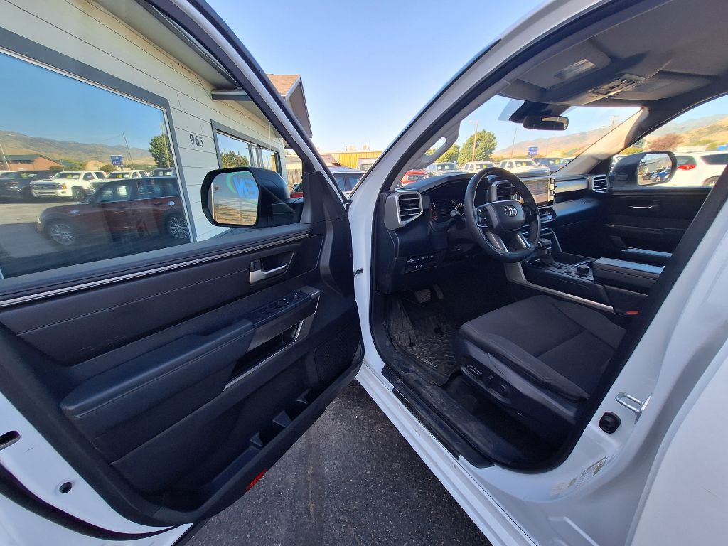2023 Toyota Tundra Image 10