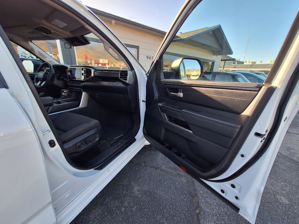 2023 Toyota Tundra Image 30
