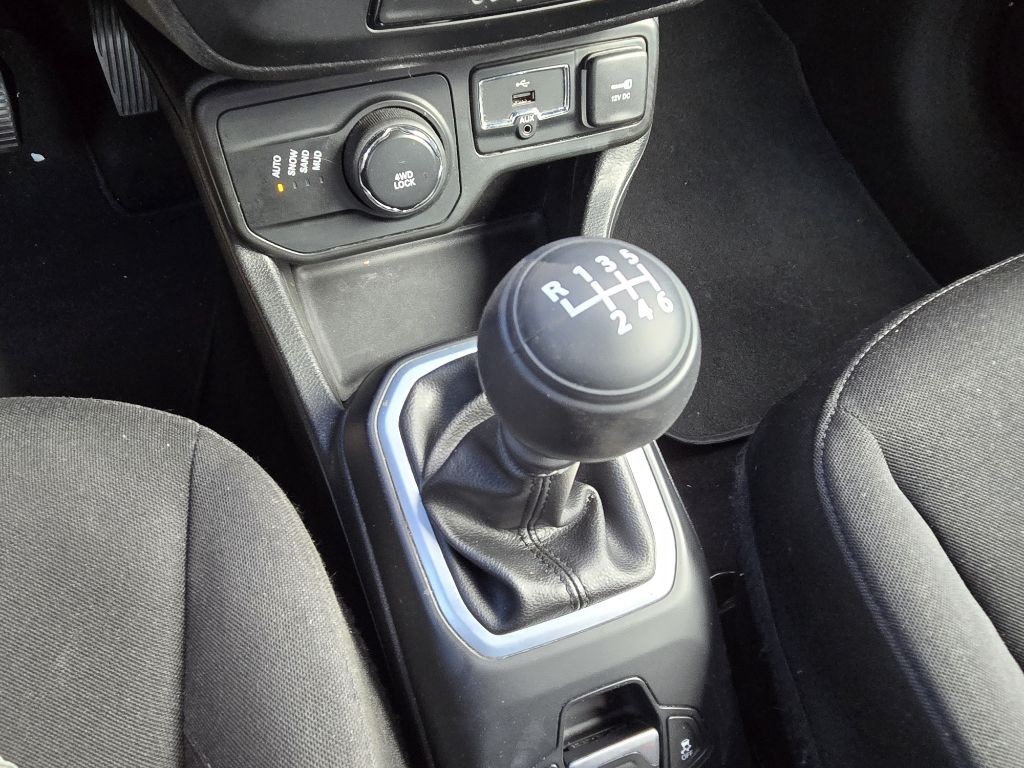 2018 Jeep Renegade Image 19