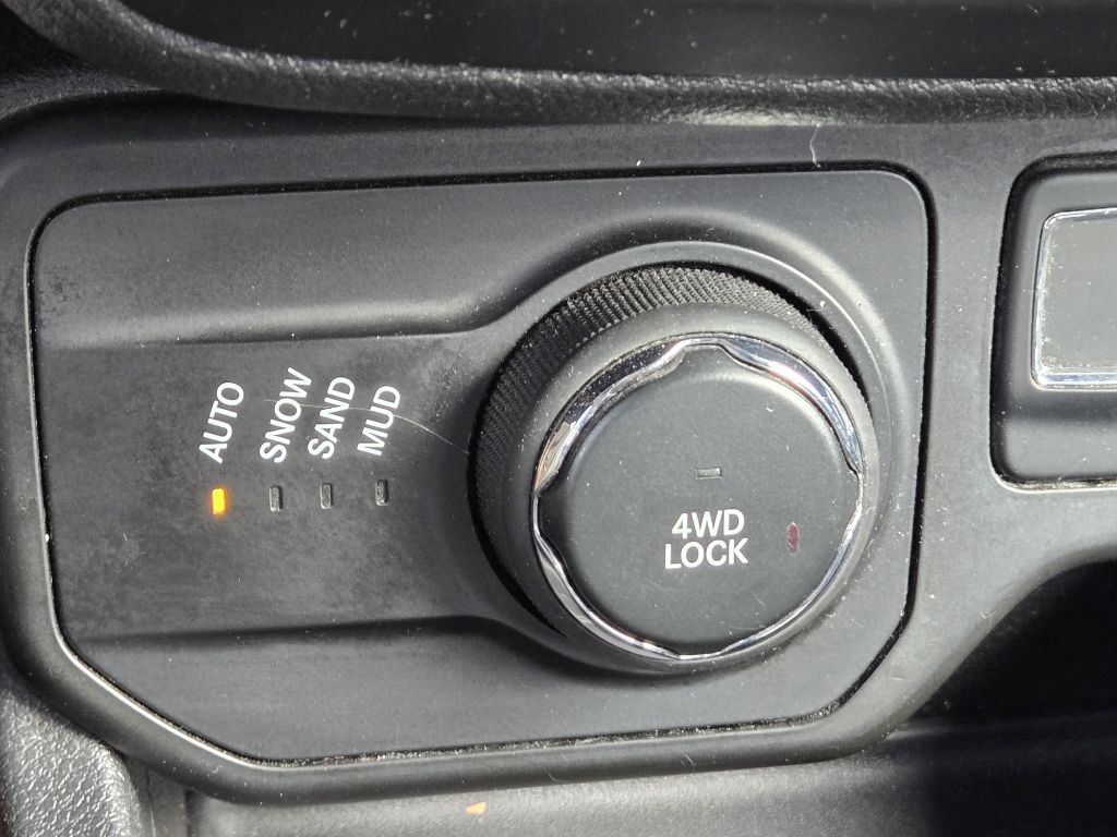 2018 Jeep Renegade Image 20