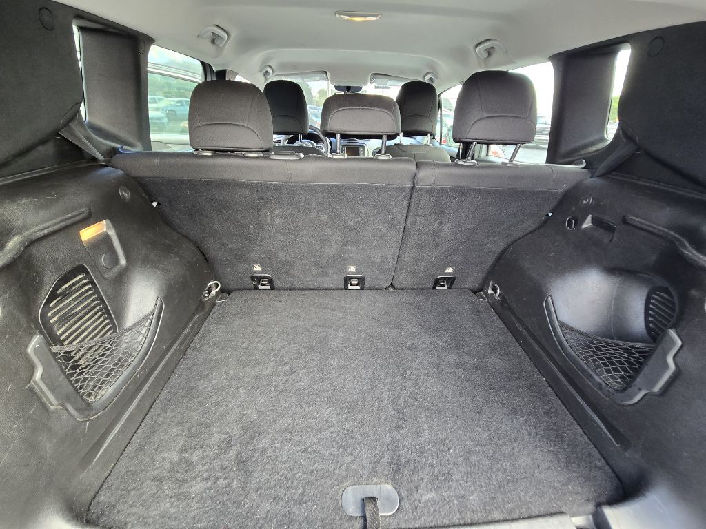2018 Jeep Renegade Image 24