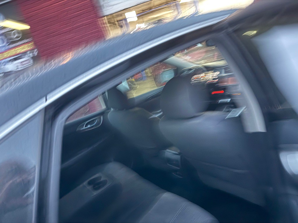 2017 Nissan Sentra Image 9