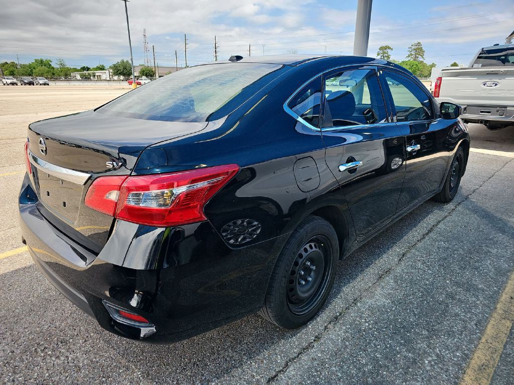 2017 Nissan Sentra Image 12