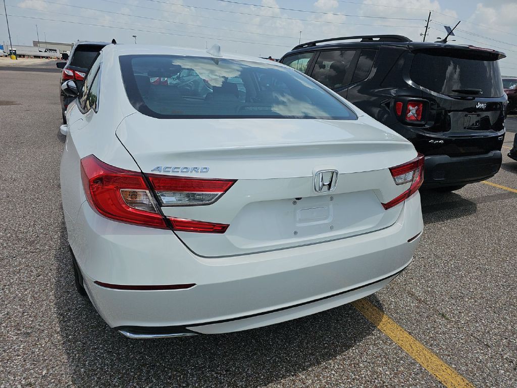 2020 Honda Accord Image 2
