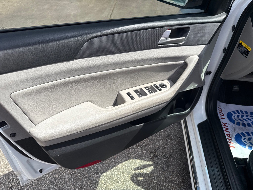 2017 Hyundai Sonata Image 11