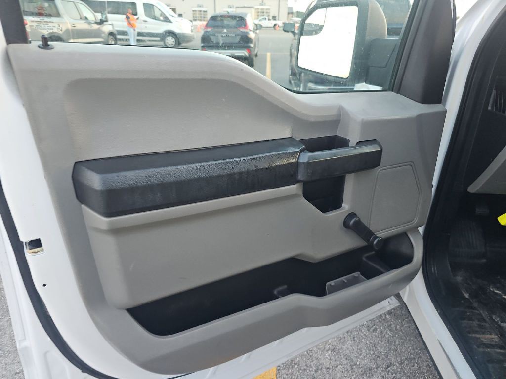 2016 Ford F-150 Image 6