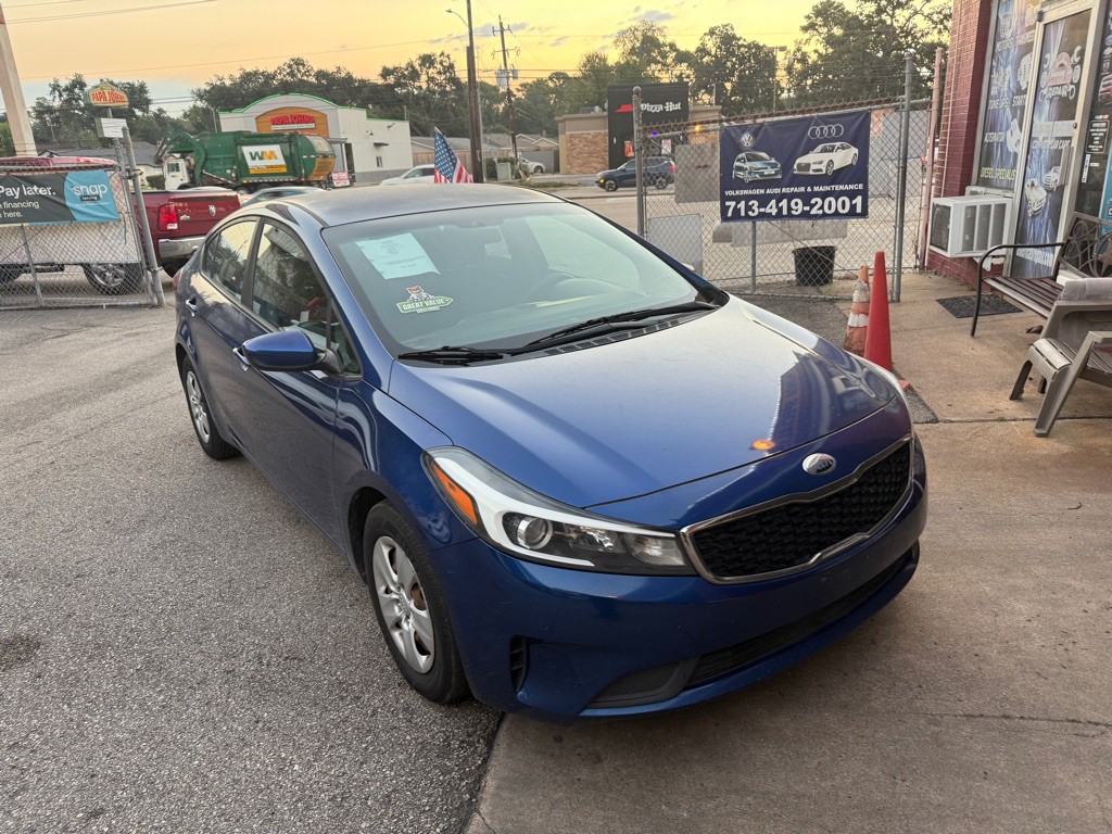 2017 Kia Forte Image 10