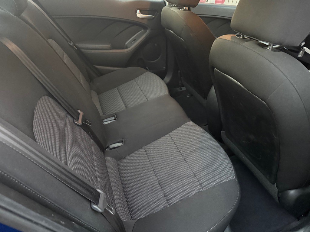 2017 Kia Forte Image 12