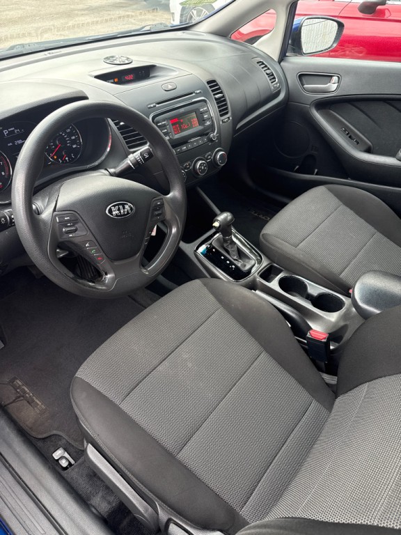 2017 Kia Forte Image 19