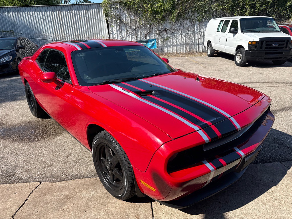 2012 Dodge Challenger Image 3