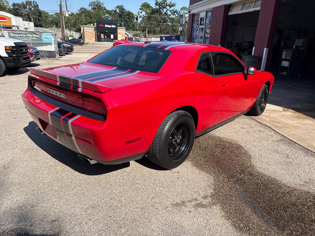 2012 Dodge Challenger Image 5
