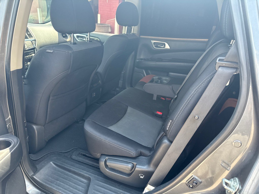 2018 Nissan Pathfinder Image 8