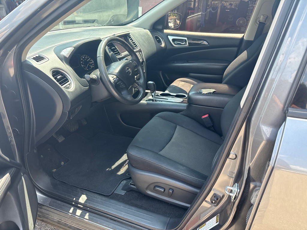 2018 Nissan Pathfinder Image 10