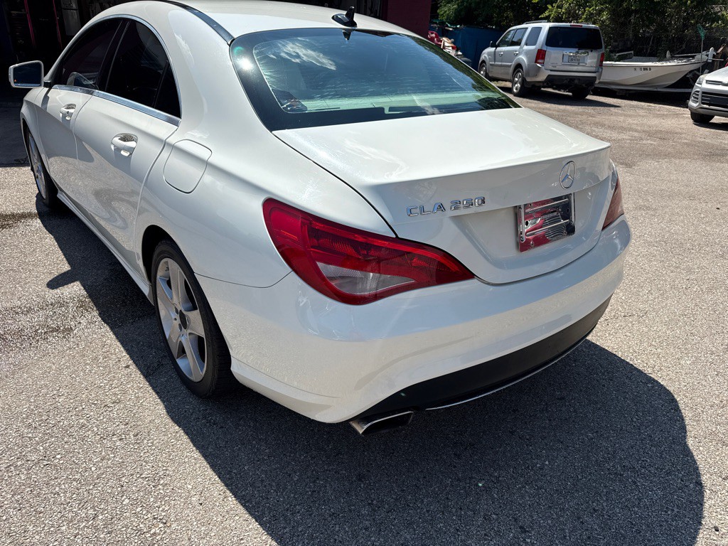 2015 Mercedes-Benz CLA-Class Image 6