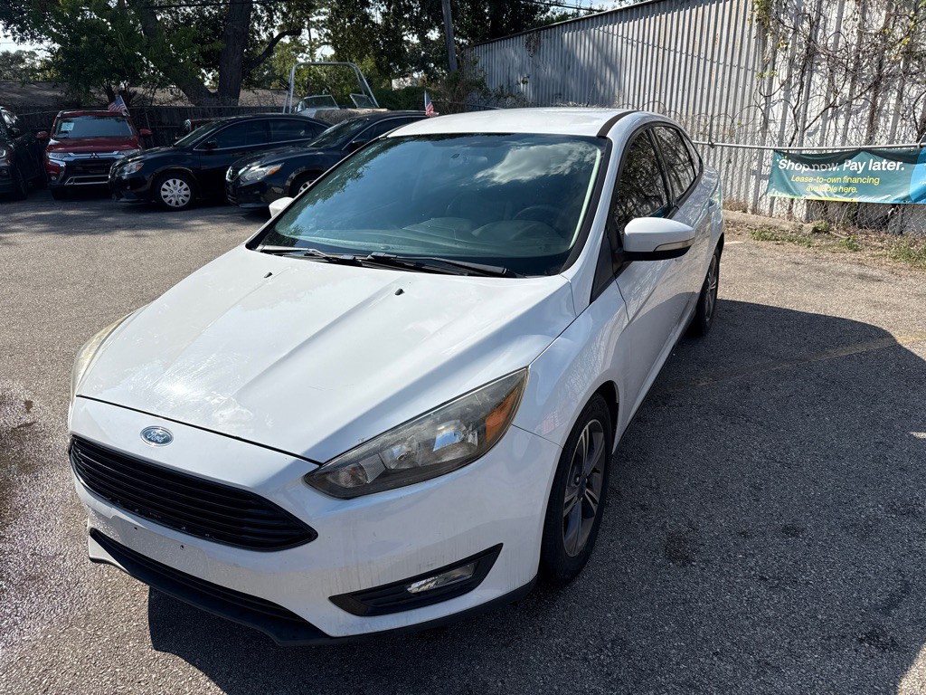 2017 Ford Focus Image 3
