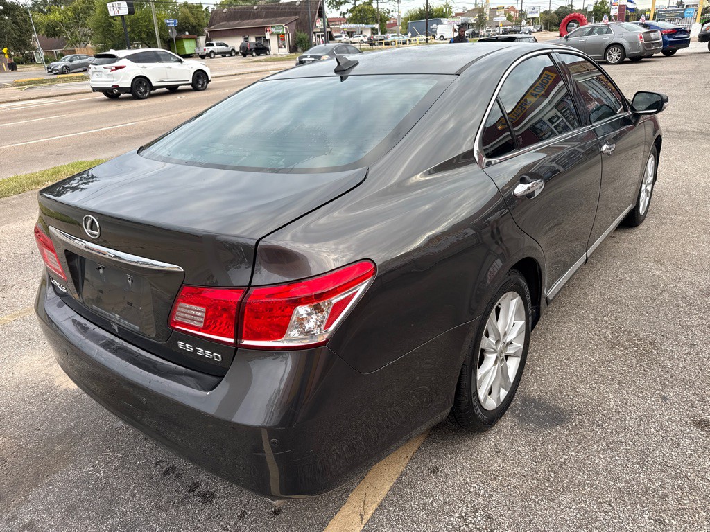 2010 Lexus ES 350 Image 4