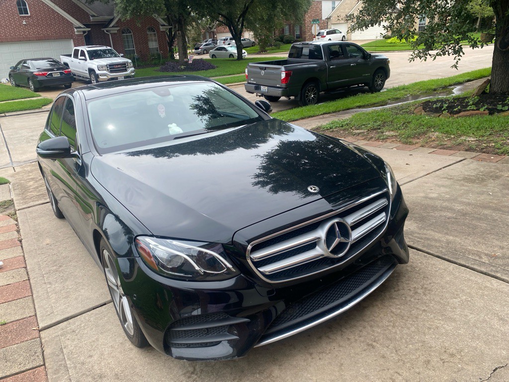 2018 Mercedes-Benz E-Class Image 2