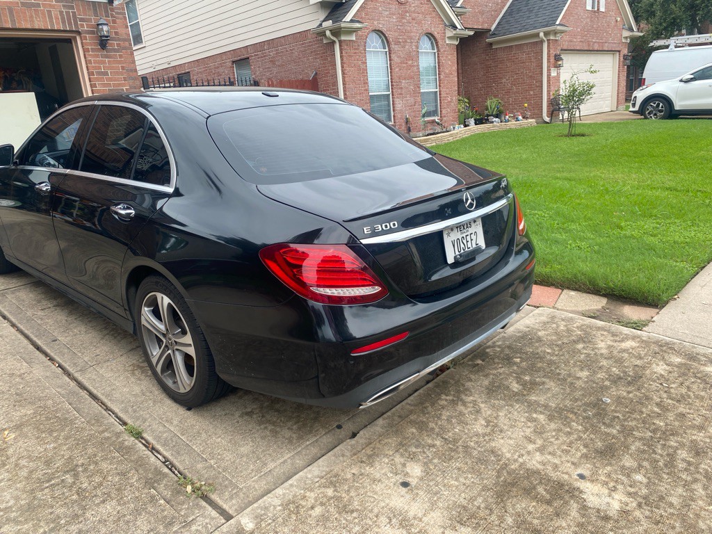 2018 Mercedes-Benz E-Class Image 5