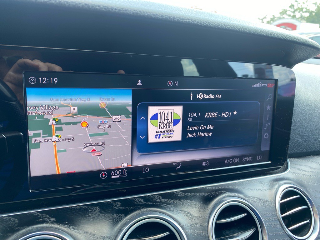 2018 Mercedes-Benz E-Class Image 14