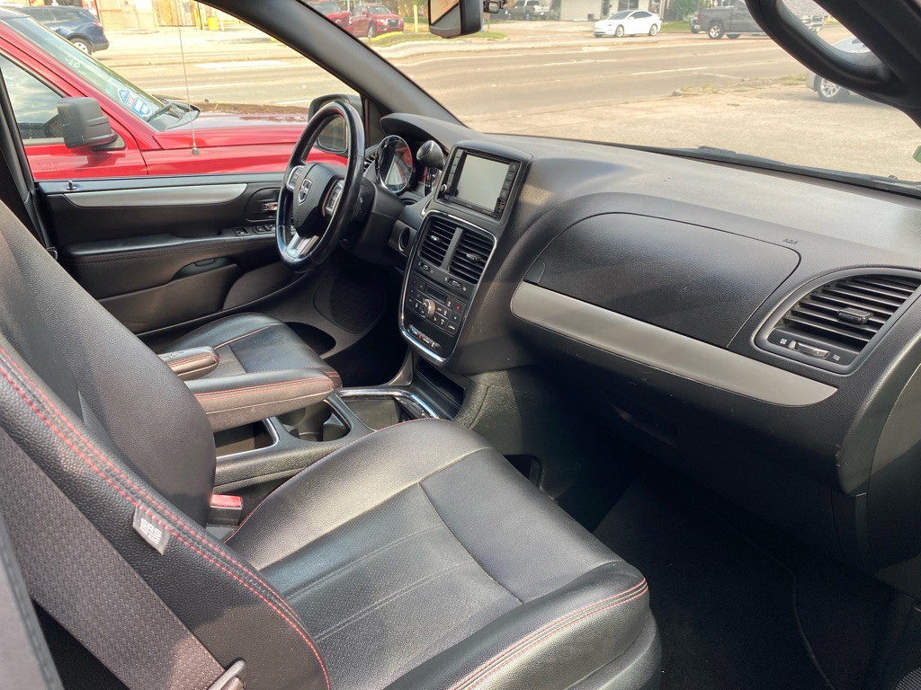 2018 Dodge Grand Caravan Image 4