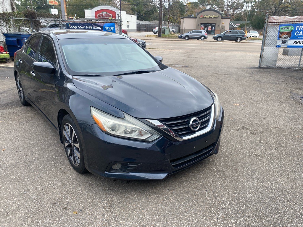 2016 Nissan Altima Image 2