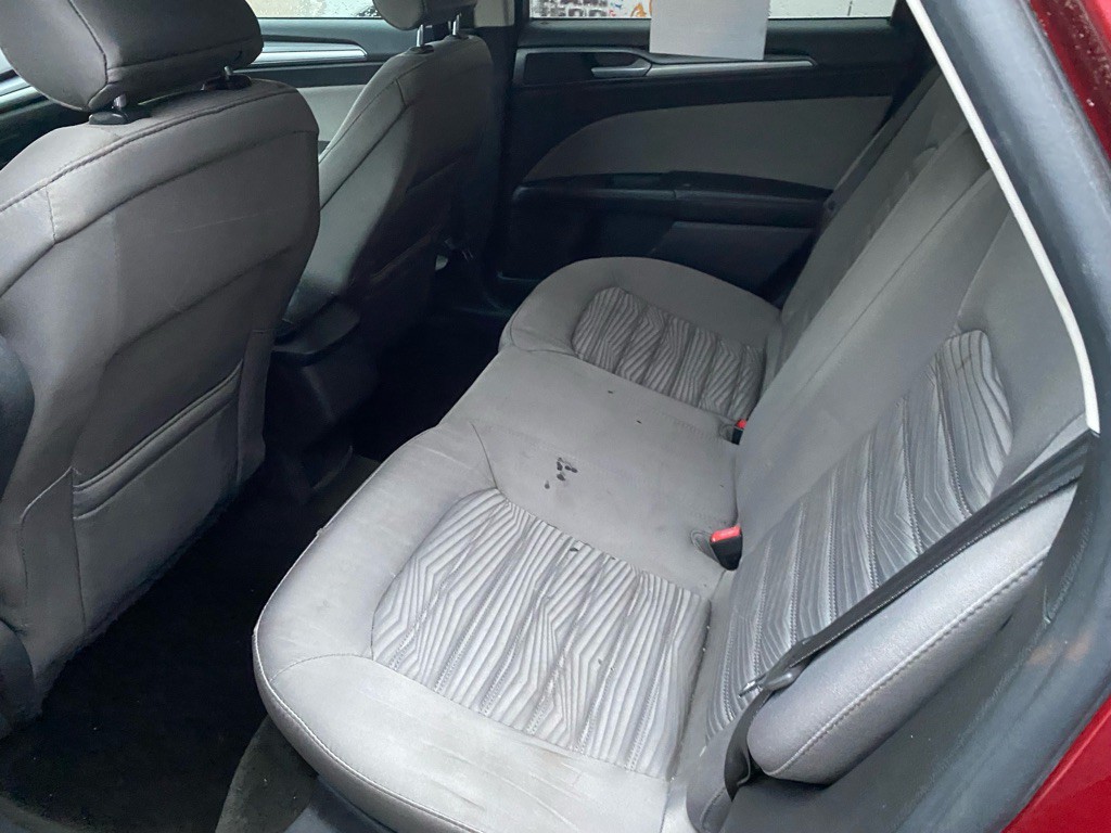 2016 Ford Fusion Image 4