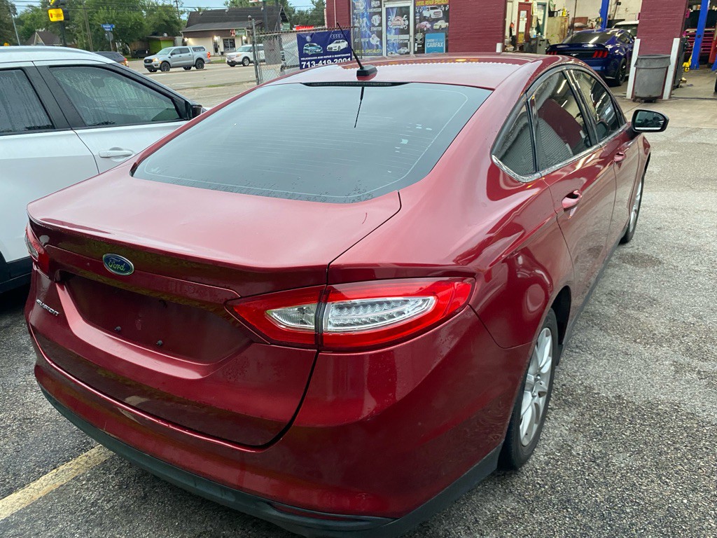 2016 Ford Fusion Image 6