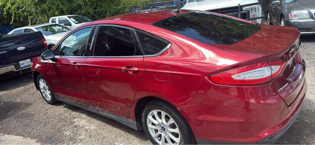 2016 Ford Fusion Image 12