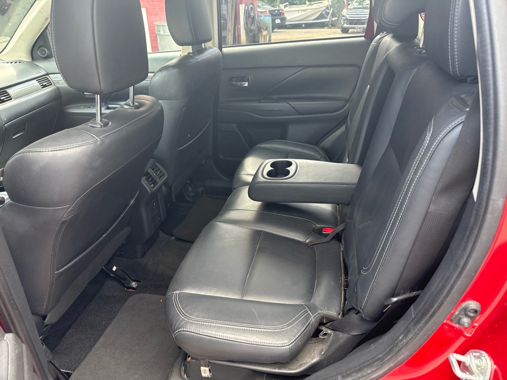 2019 Mitsubishi Outlander Image 7