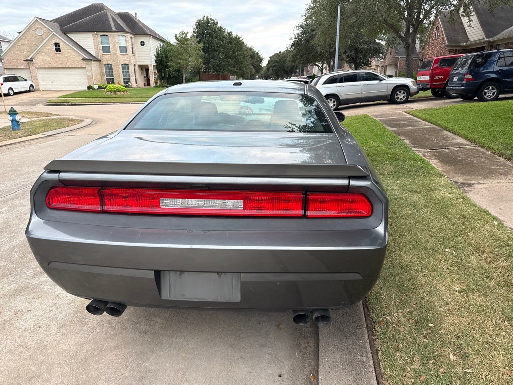 2011 Dodge Challenger Image 7