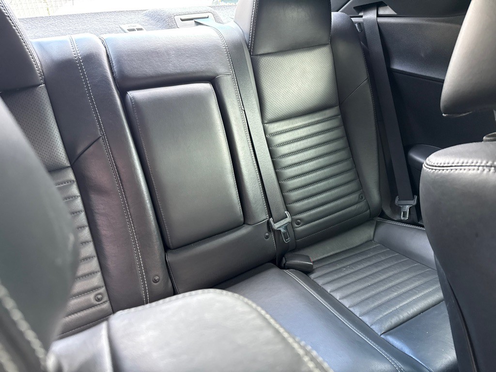 2011 Dodge Challenger Image 20