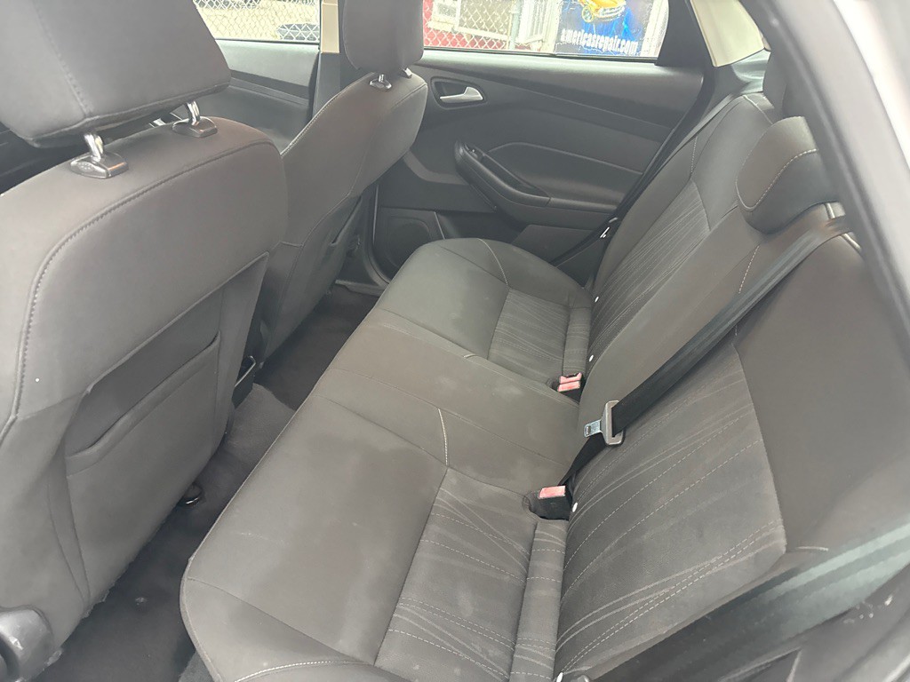 2015 Ford Focus Image 6