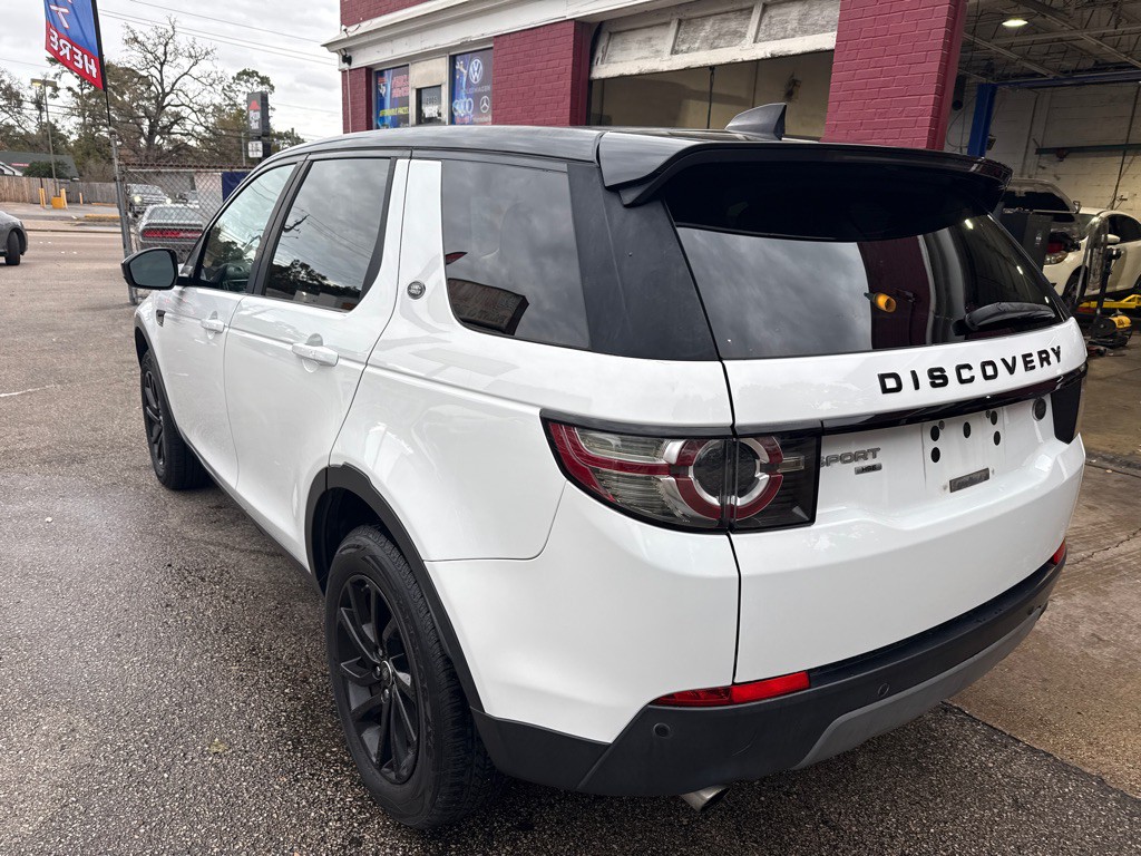 2017 Land Rover Discovery Sport Image 6