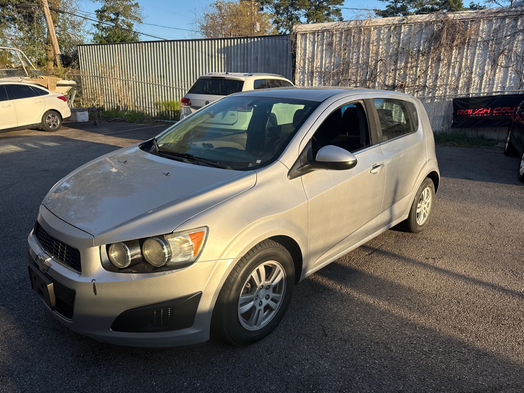 2015 Chevrolet Sonic Image 1