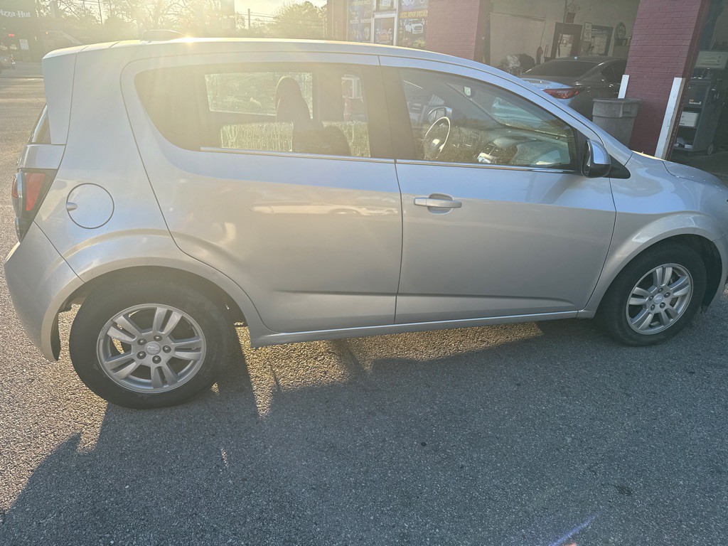 2015 Chevrolet Sonic Image 6