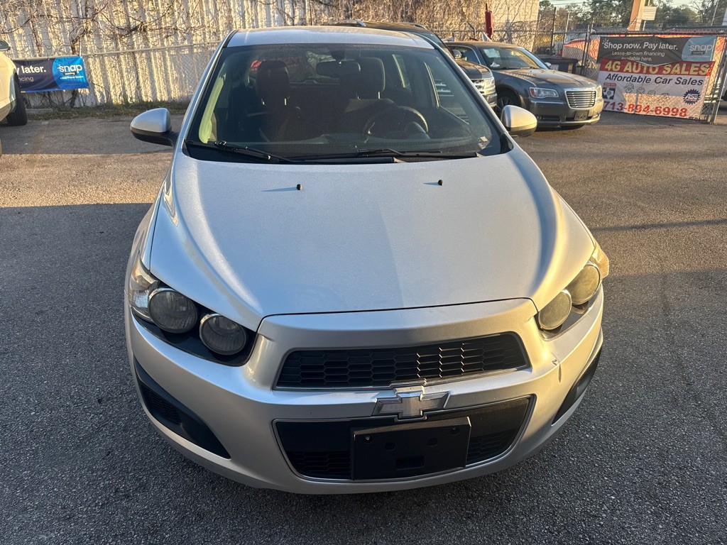 2015 Chevrolet Sonic Image 8