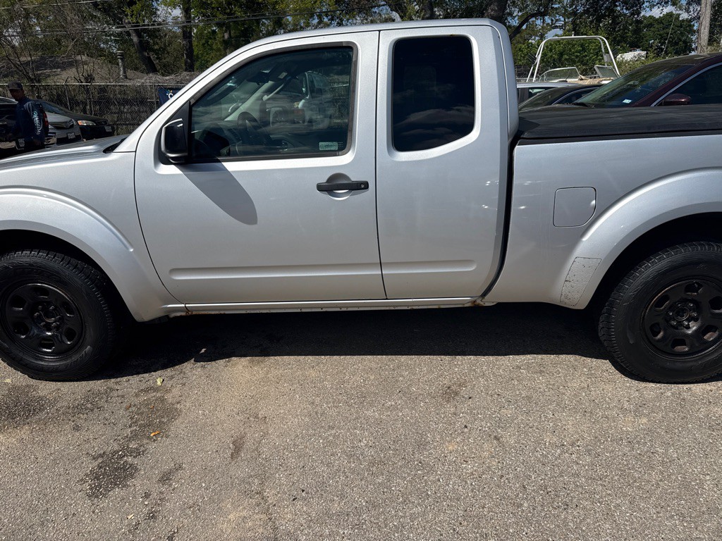 2009 Nissan Frontier Image 8