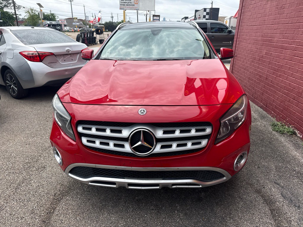 2018 Mercedes-Benz GLA-Class Image 2