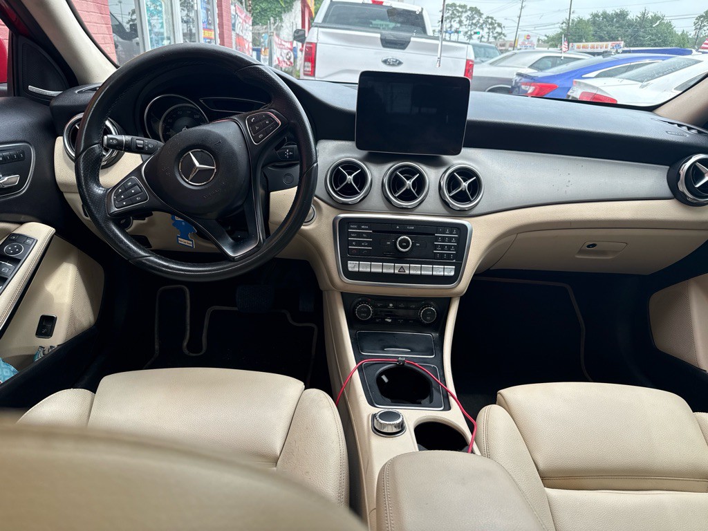 2018 Mercedes-Benz GLA-Class Image 8