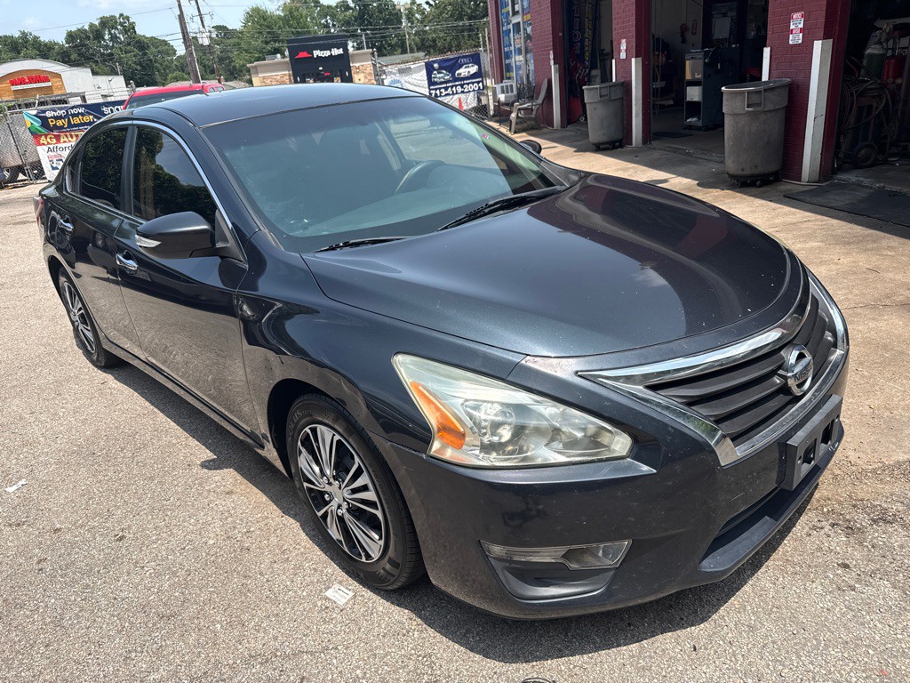 2013 Nissan Altima Image 3