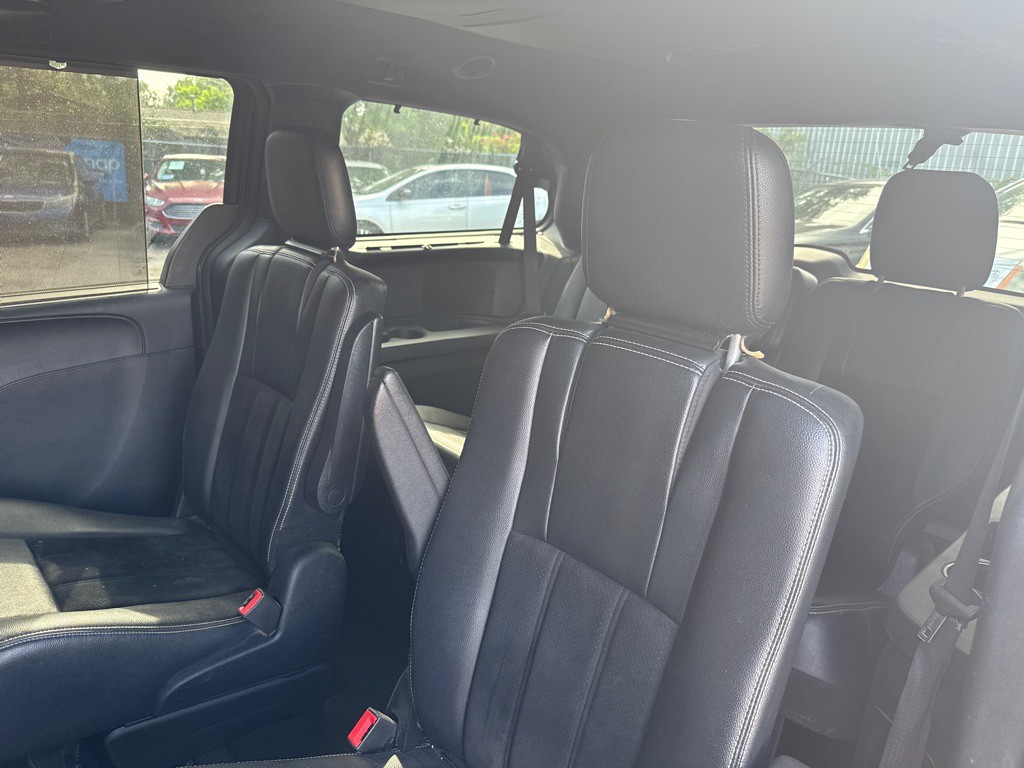 2016 Dodge Grand Caravan Image 8