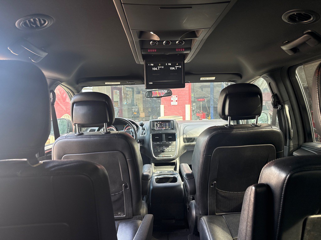 2016 Dodge Grand Caravan Image 11