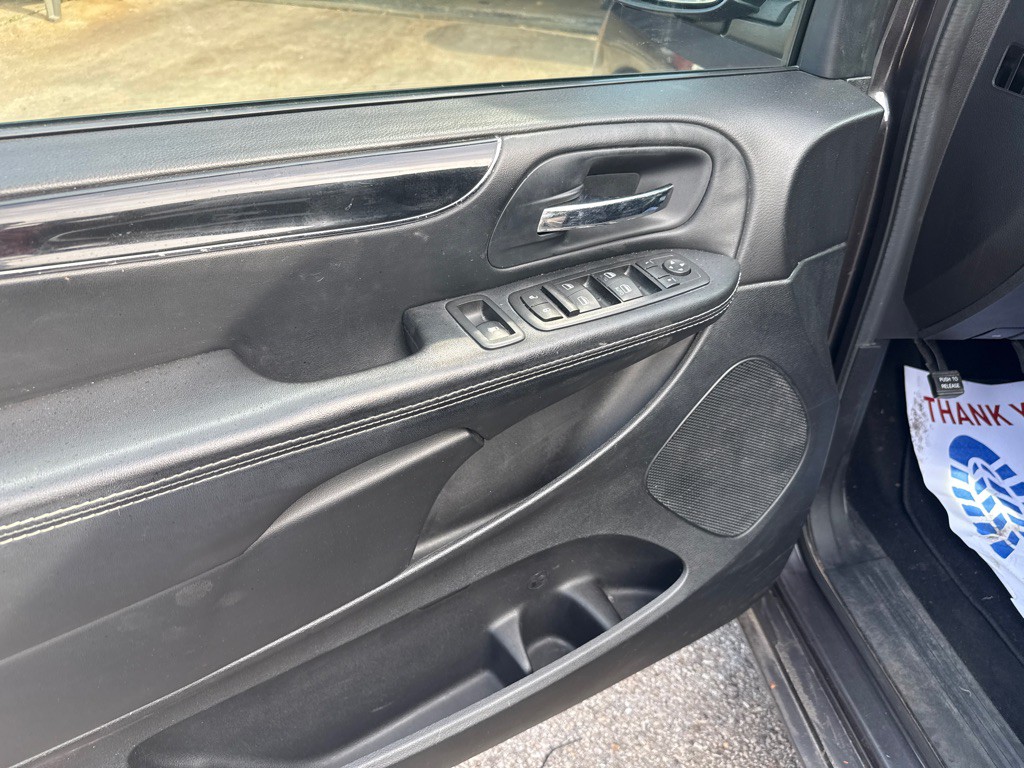 2016 Dodge Grand Caravan Image 12