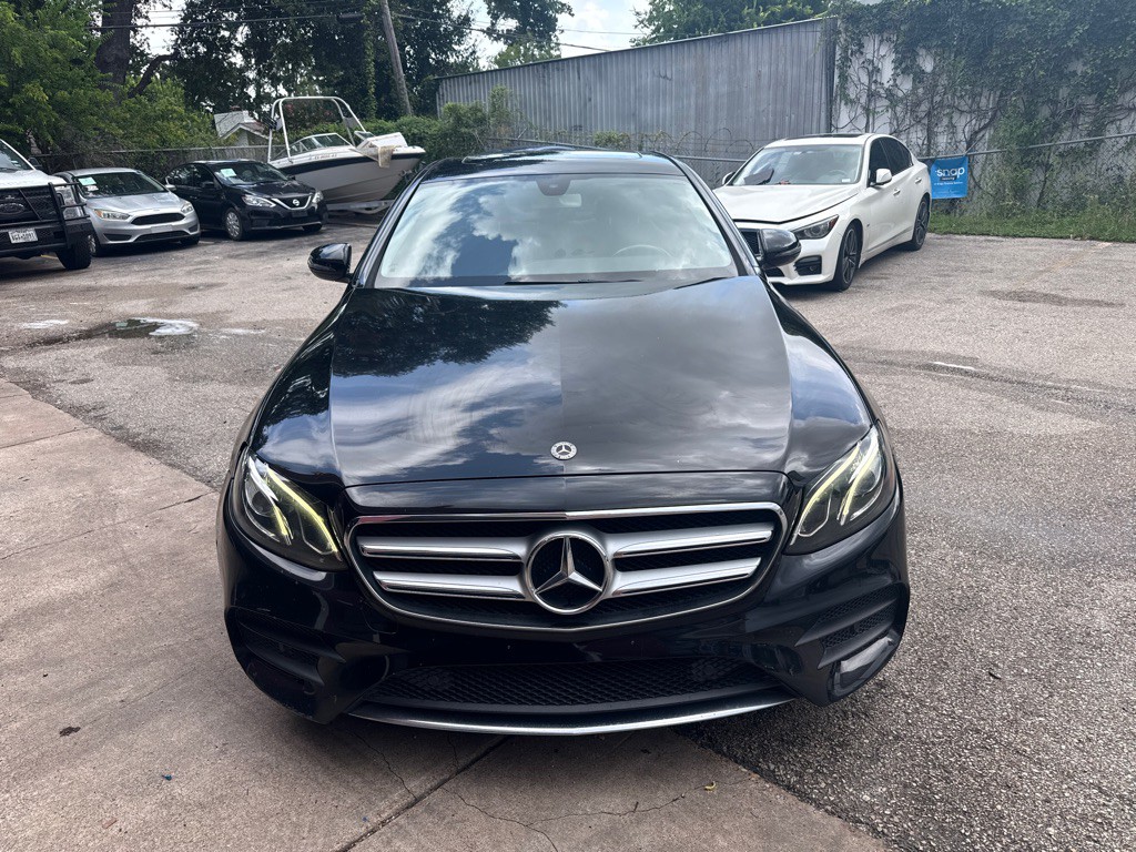 2018 Mercedes-Benz E-Class Image 1