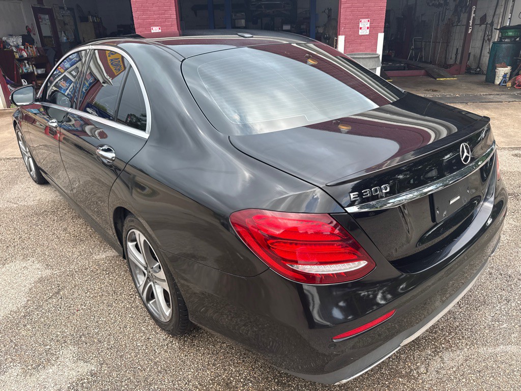 2018 Mercedes-Benz E-Class Image 4