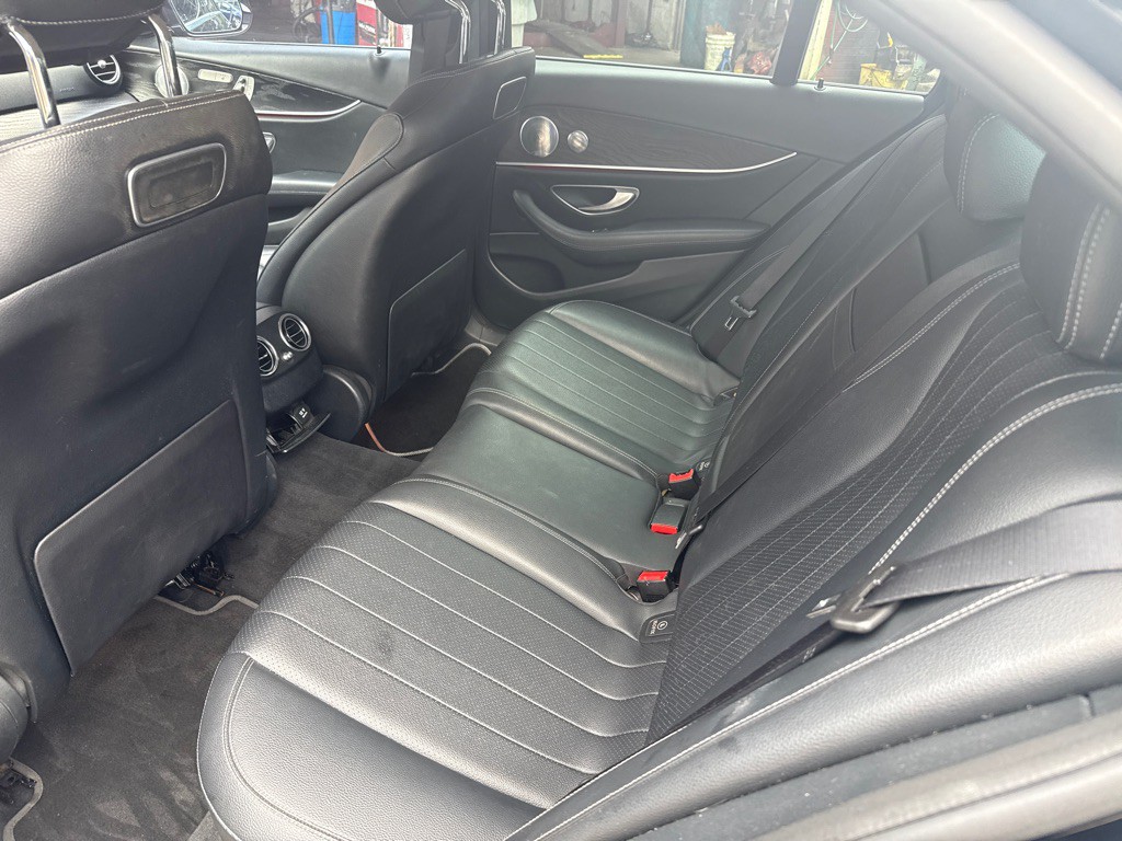 2018 Mercedes-Benz E-Class Image 7