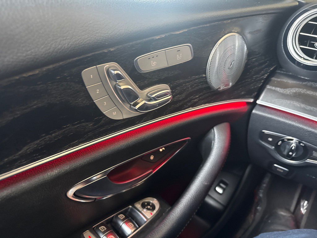 2018 Mercedes-Benz E-Class Image 13