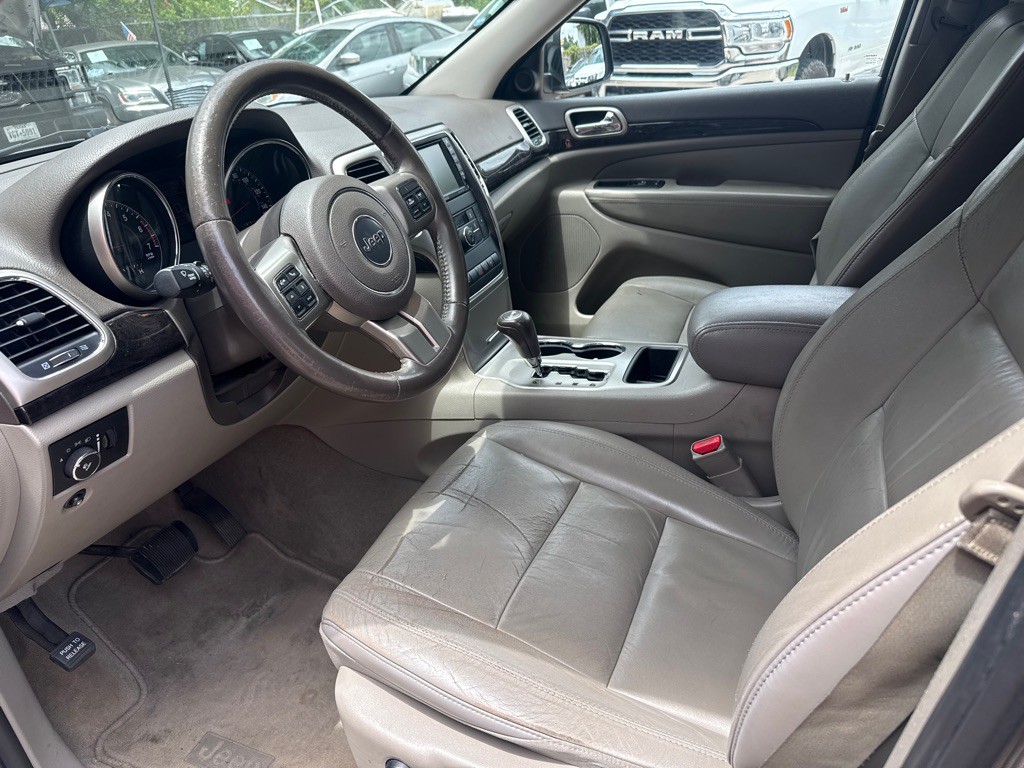 2012 Jeep Grand Cherokee Image 12